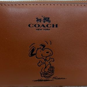 Coach X Peanuts